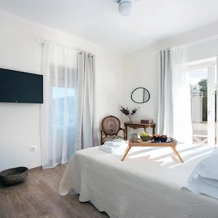 Iliopetra House 2 - Corfu Retreat With Jacuzzi Σπίτι διακοπών