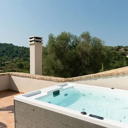 Iliopetra House 2 - Corfu Retreat With Jacuzzi Σπίτι διακοπών